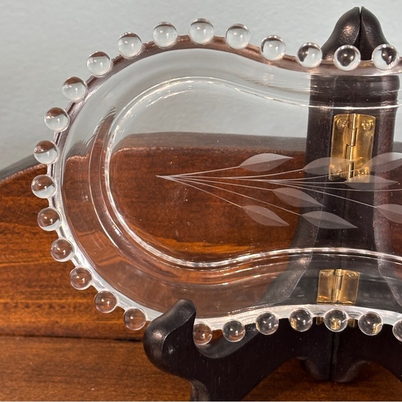 Vintage Cornflower Cut Candlewick Glass Tray - Picture 7 of 12